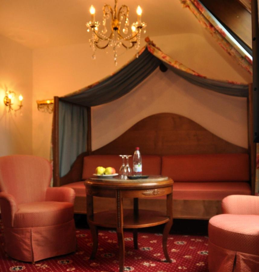 שטוטגרט Hotel Restaurant Krehl'S Linde מראה חיצוני תמונה