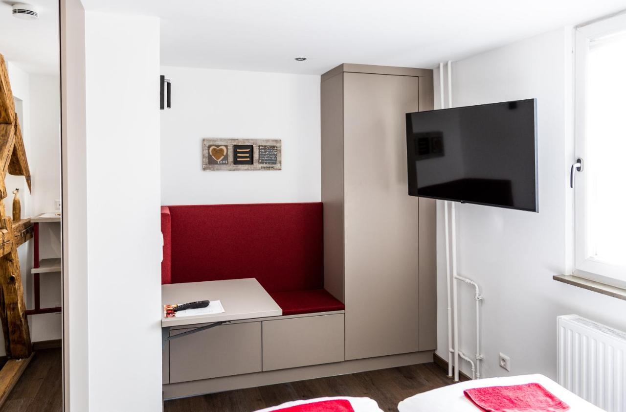 שטוטגרט Hotel Restaurant Krehl'S Linde מראה חיצוני תמונה