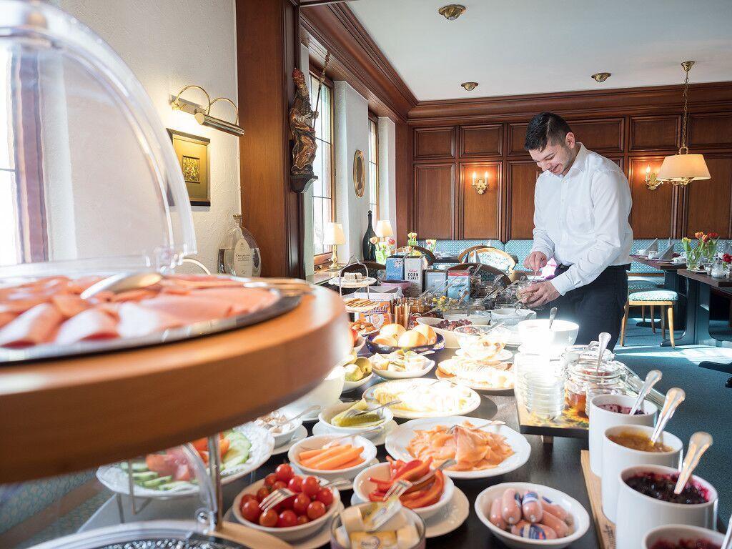 שטוטגרט Hotel Restaurant Krehl'S Linde מראה חיצוני תמונה
