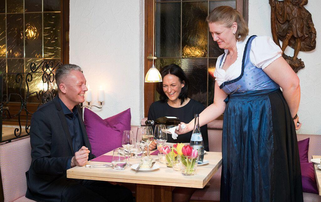 שטוטגרט Hotel Restaurant Krehl'S Linde מראה חיצוני תמונה